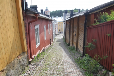 Porvoo sijaitsee noin 50 kilometriä Helsingistä itään.