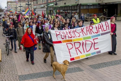 Pohjois-Karjala Pride 2017 -tapahtuman kulkue lauantai-iltapäivänä 20.5. Kuva: Mikko Kivinen