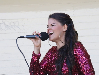 Saara Aalto Hangon pridessa kesällä 2016