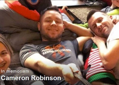 Cameron Robinsonille omistettu muistosivu Facebookissa.