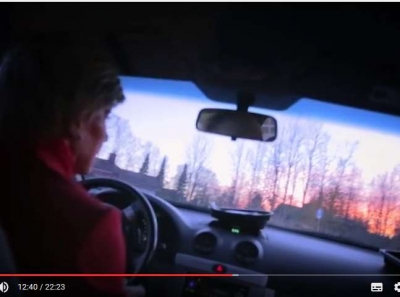 Kuva Yhdenvertainen vanhuus -videolta, joka löytyy youtubesta.