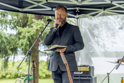 Ruotsin kansallismuseon ja Prins Eugens Waldemarsudden ylijohtaja Berndt Arell toimi Raseborg Raasepori Priden suojelijana. (Kuva: Mikko Kivinen)