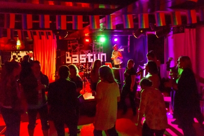 Åland Priden päätösbileet järjestettiin Pub Bastunissa. (Kuva: Mikko Kivinen)