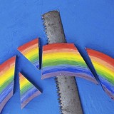 Hallitus uhrasi Ukrainan auttamisen sateenkaarifobialle