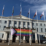 Onko ns. progressiivinen pride-lippu oikeasti inklusiivisempi kuin perinteinen kuusiraitainen?